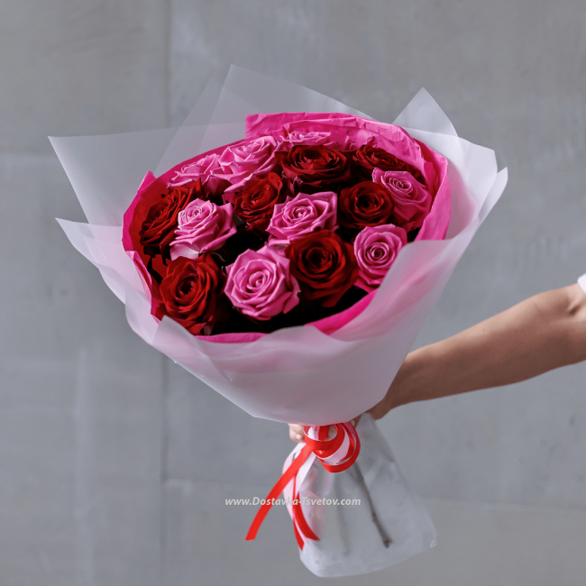 Букет красных и розовых роз "Жозефина" - Фото #2