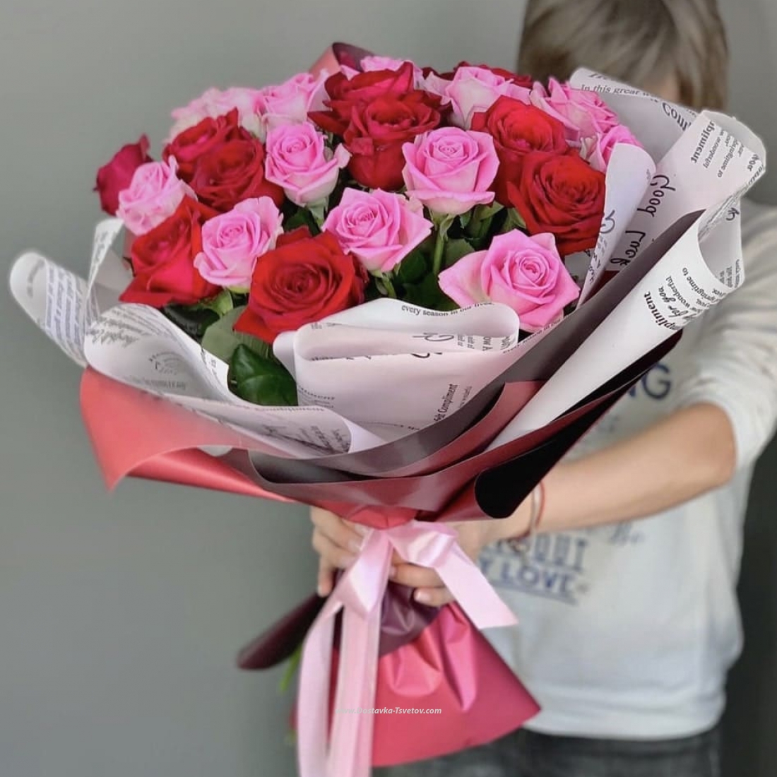 25 роз Двухцветный букет из 25 роз "Конфети"
